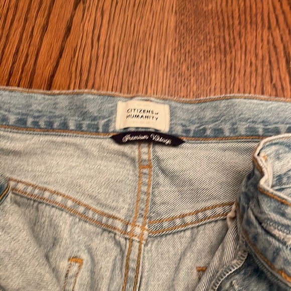 🎉host pick🎉Citizens of Humanity Marlow Vintage Short in Taormina - Picture 3 of 5